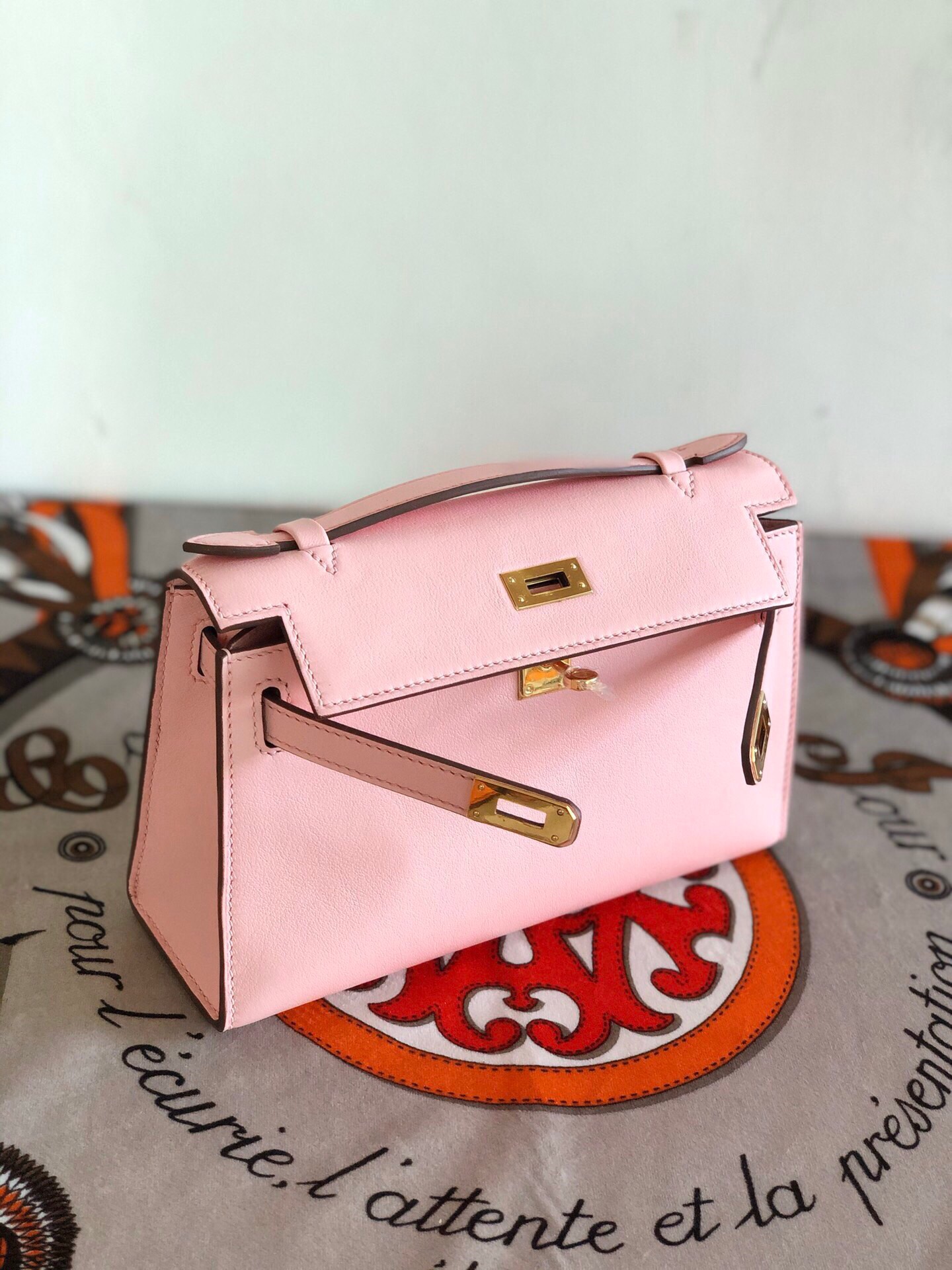 에르메스 미니 켈리백22 핑크 금장 스위프트